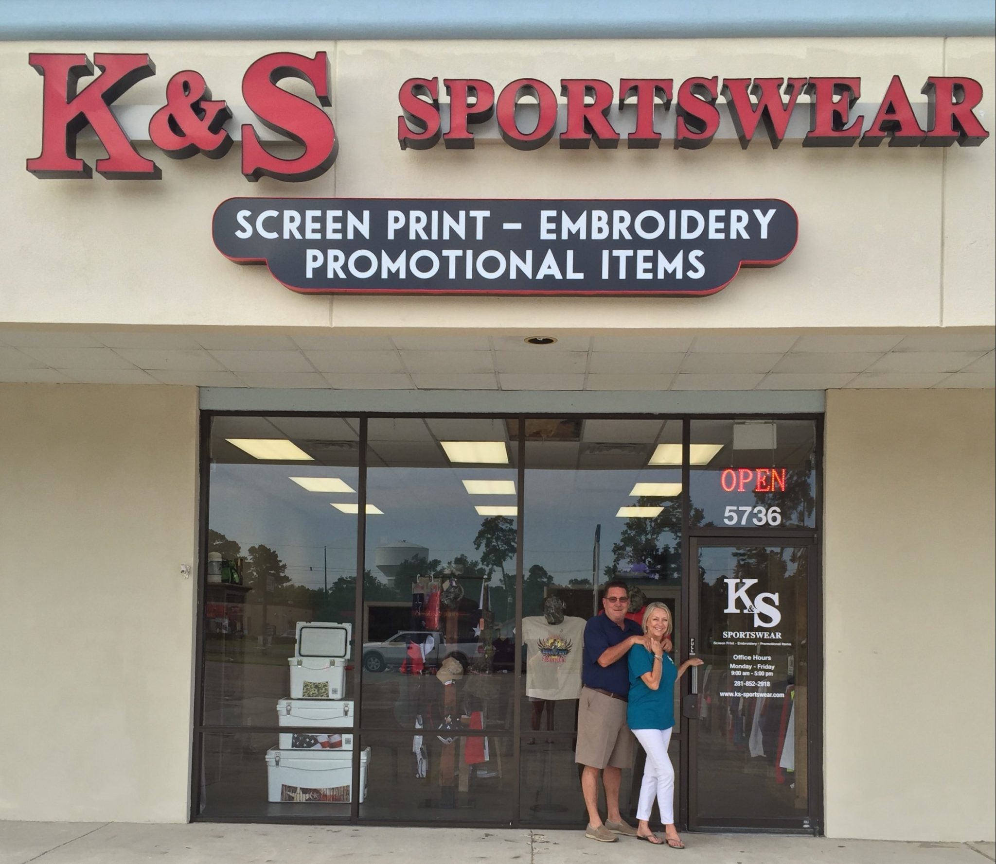 Welcome to K & S Sportswear K & S Sportswear Service Screen Print